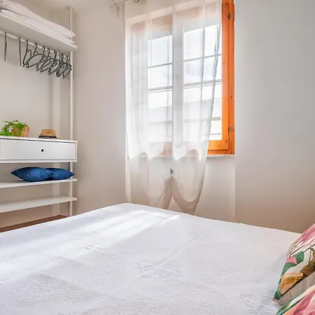Apartment Clhome 3 Minutues From The